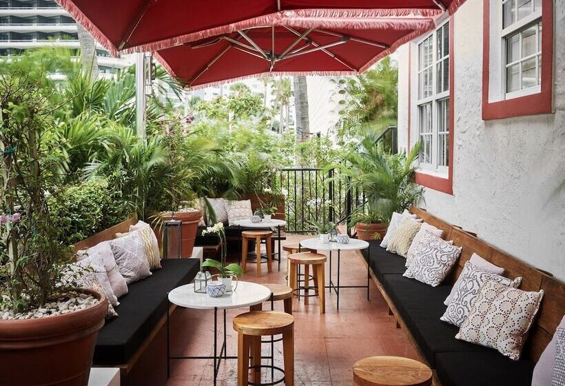 هتل Casa Faena Miami Beach