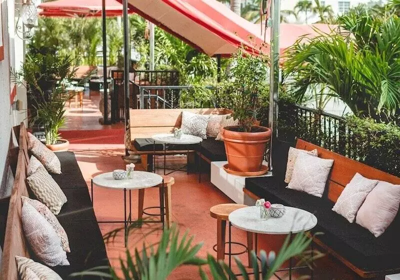 호텔 Casa Faena Miami Beach