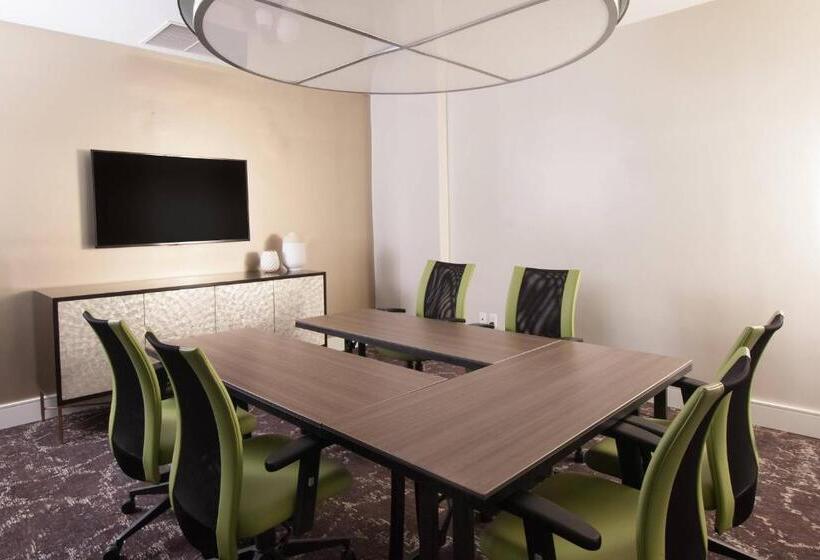 هتل Courtyard Miami Coral Gables