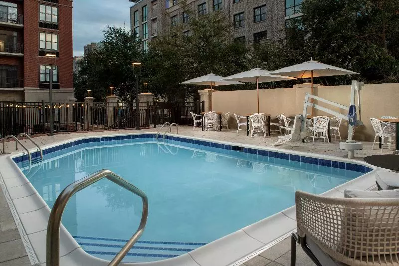Hotel Courtyard By Marriott Savannah Downtown Historic District