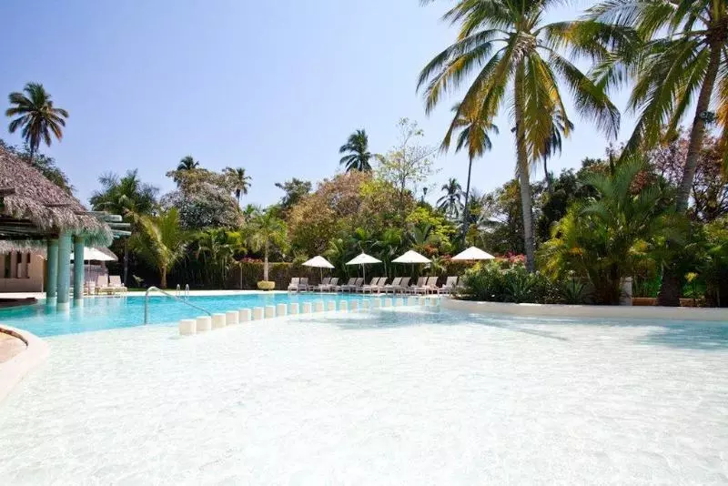 ホテル Gamma Plaza Ixtapa