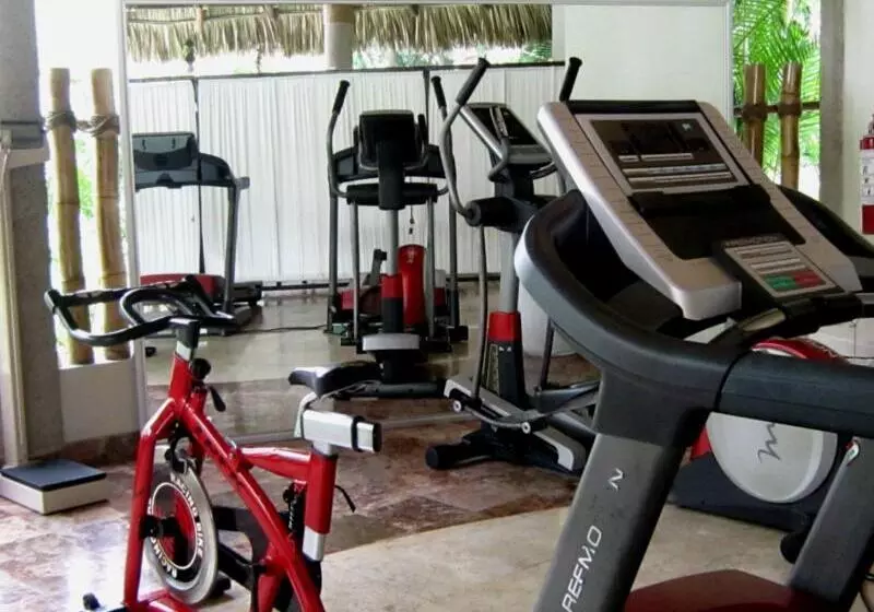 ホテル Gamma Plaza Ixtapa