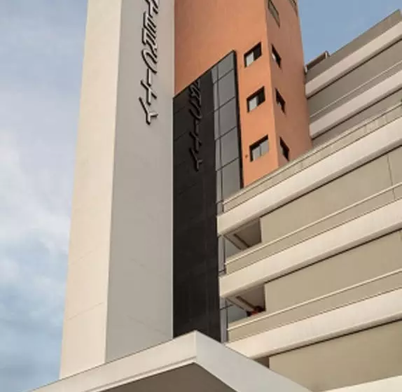 Отель Intercity Cuiaba