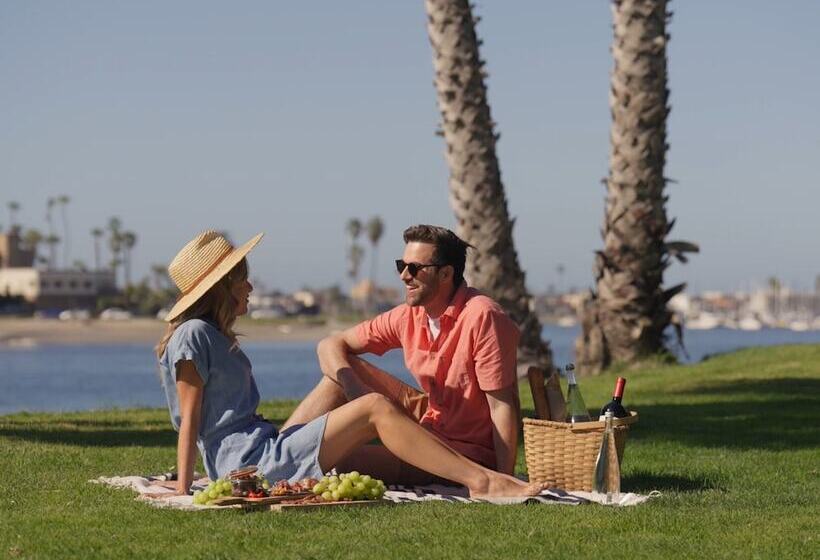 Hotel Paradise Point Resort & Spa