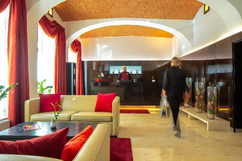 هتل The Levante Rathaus Apartments