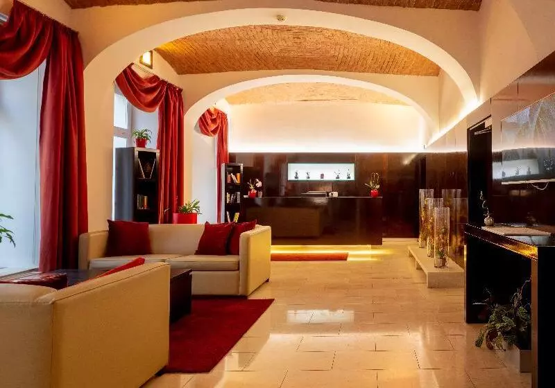 هتل The Levante Rathaus Apartments