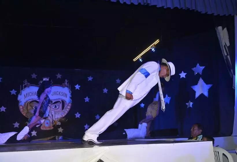 ホテル Vista Playa De Oro Manzanillo