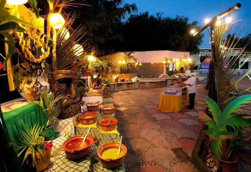 ホテル Vista Playa De Oro Manzanillo