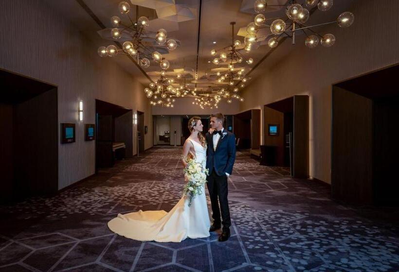 فندق Walt Disney World Swan