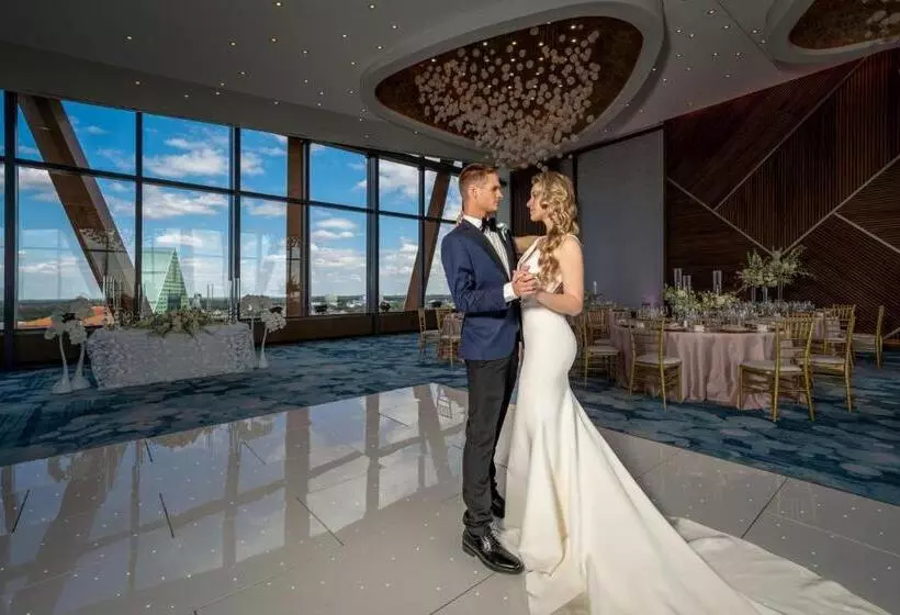 هتل Walt Disney World Swan