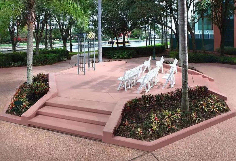 هتل Walt Disney World Swan