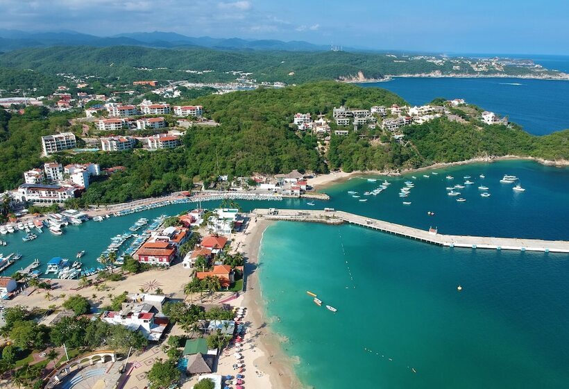 Marina Resort & Beach Club