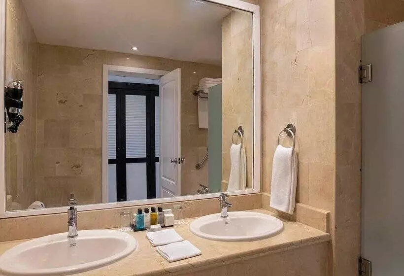 Курорт Ocean Blue & Sand - All Inclusive