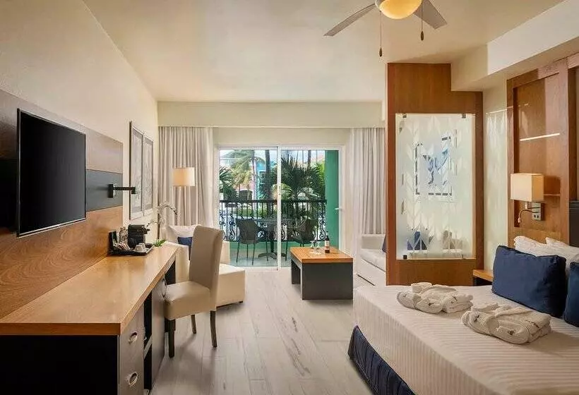 Курорт Ocean Blue & Sand - All Inclusive