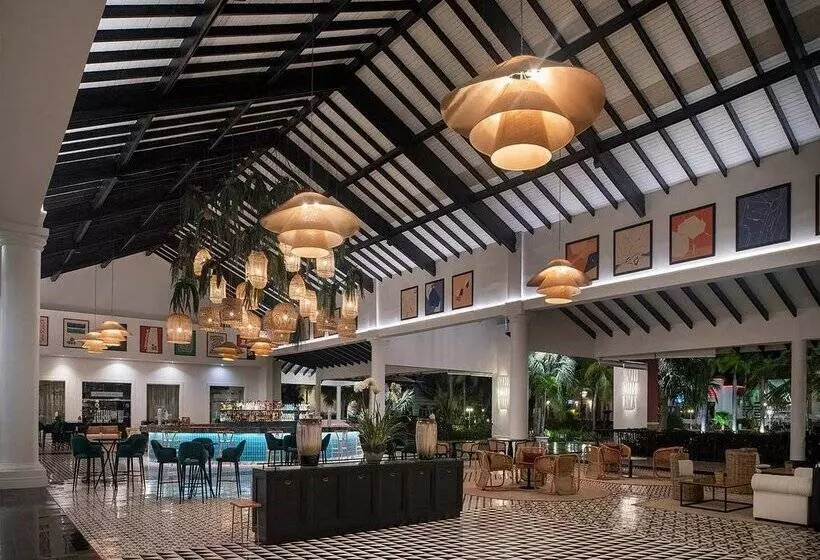 Курорт Ocean Blue & Sand - All Inclusive