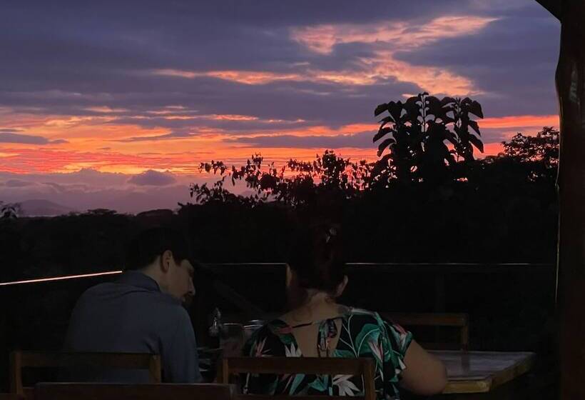 فندق Cerro Lodge