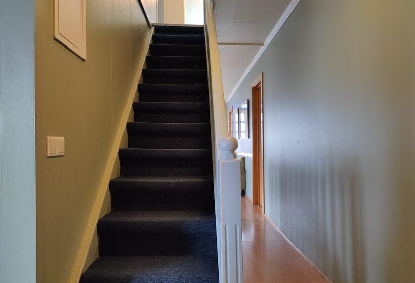 هتل 550 Guesthouse