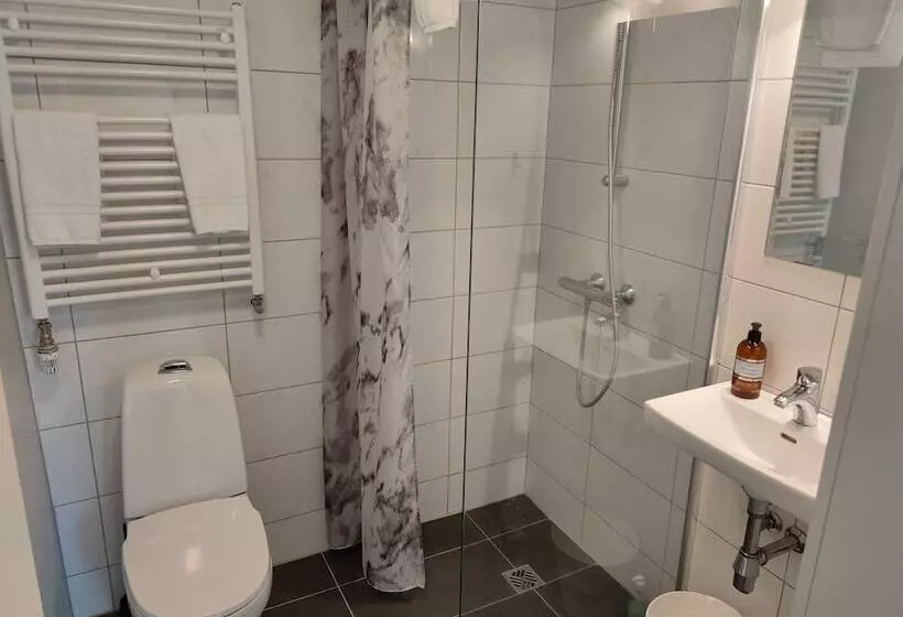 هتل 550 Guesthouse