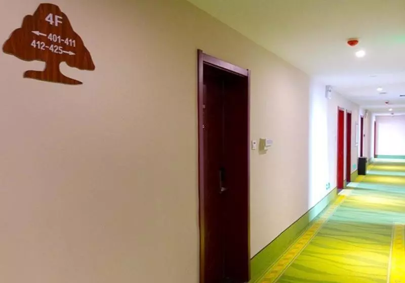 Hotelli Greentree Inn Zhengzhou Train Station Renmin Park Shell