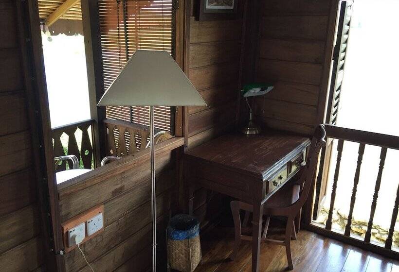 בית מלון כפרי Tanabendang Banglos