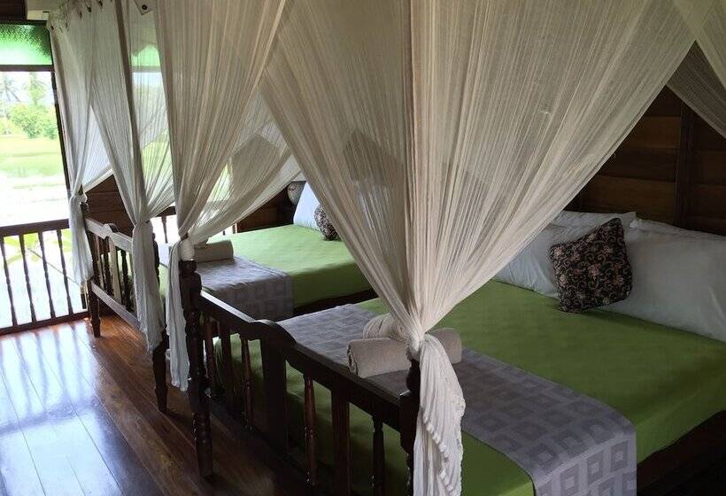 בית מלון כפרי Tanabendang Banglos