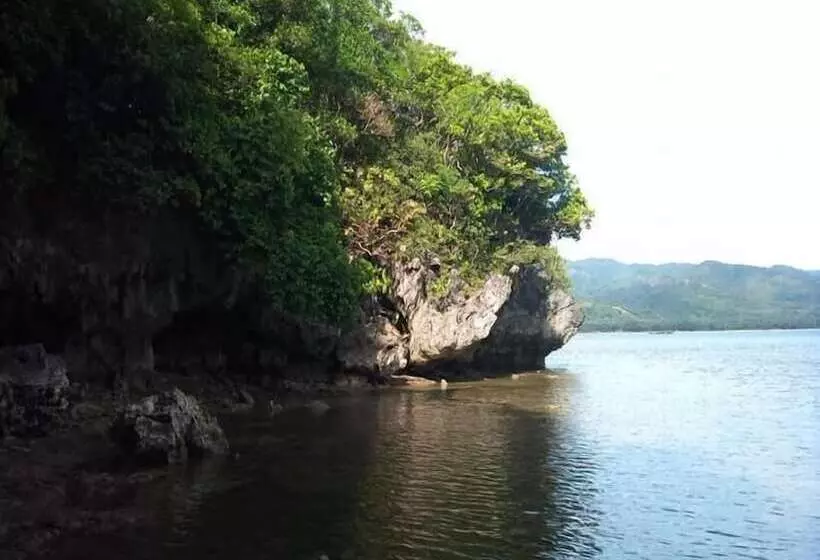 ホテル Ucoy Beach Resort