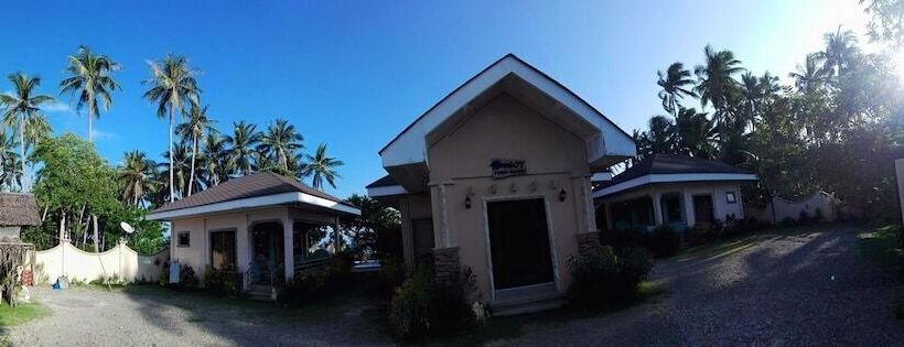 Hotel Ucoy Beach Resort