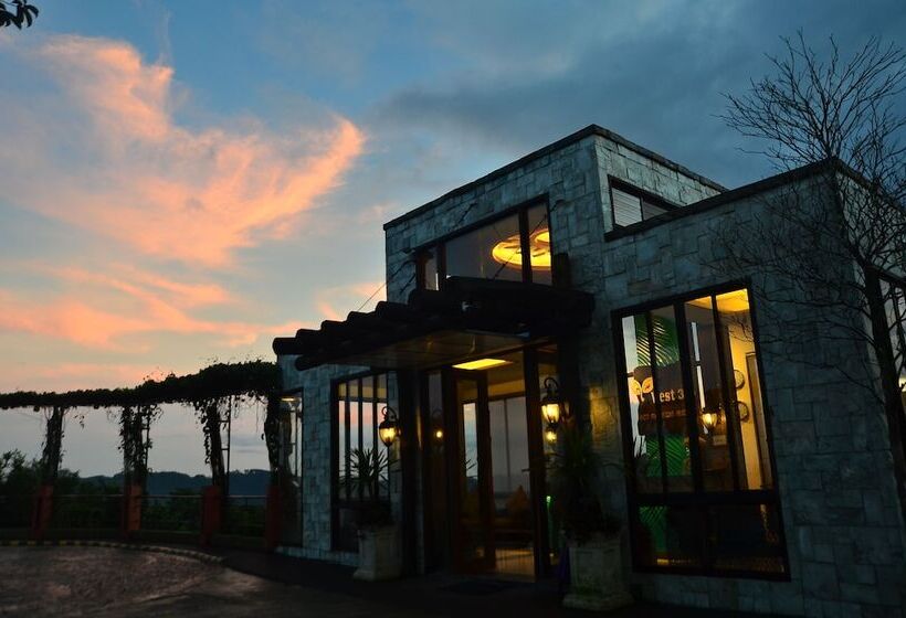 בית מלון כפרי West 35 Eco Mountain Resort