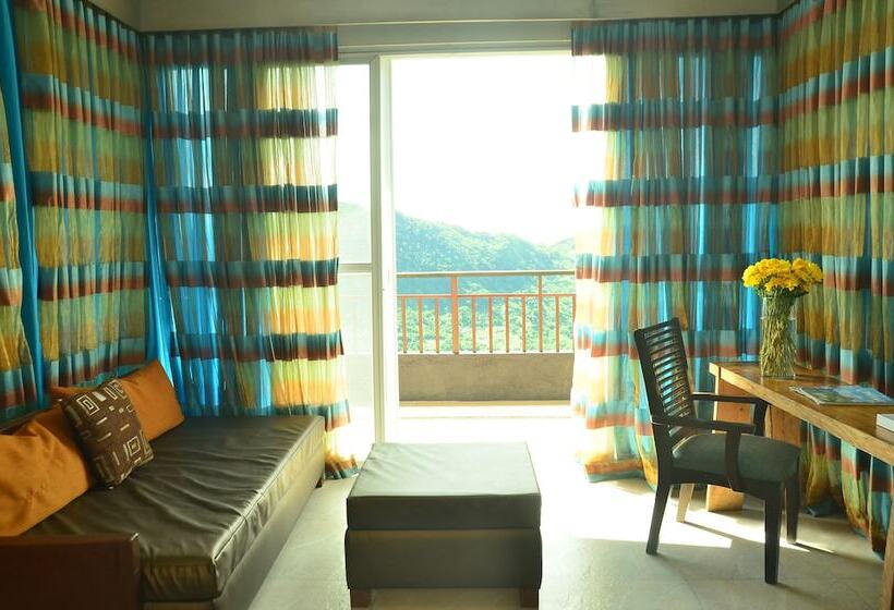 בית מלון כפרי West 35 Eco Mountain Resort