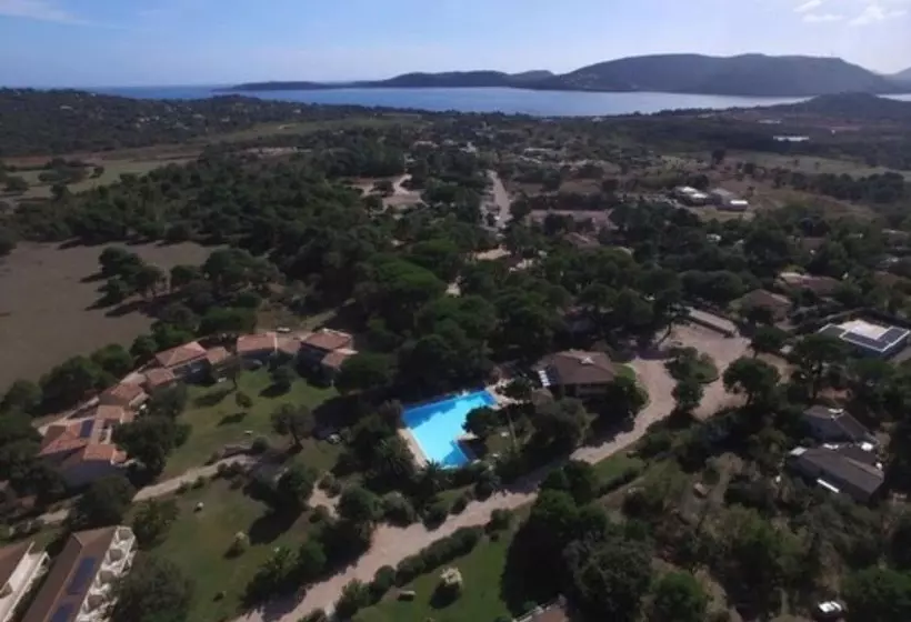 اقامتگاه Résidence Fiori Di Cala Rossa