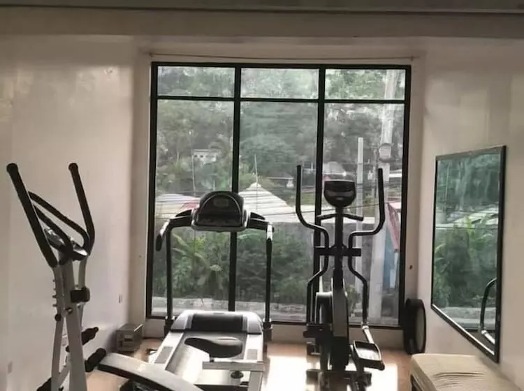 ホテル Makiling Onsen