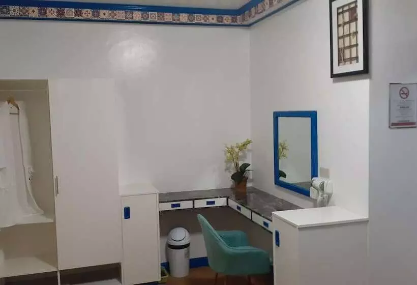 ホテル Makiling Onsen