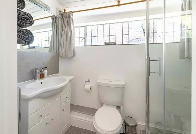 مبيت وإفطار The Old Parsonage