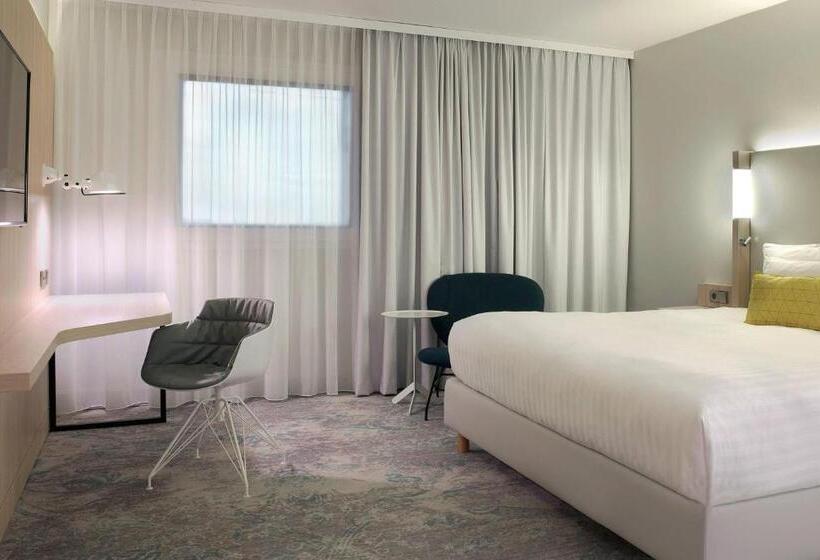 The Jangle Hotel   Paris   Charles De Gaulle   Airport