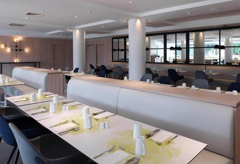 The Jangle Hotel   Paris   Charles De Gaulle   Airport