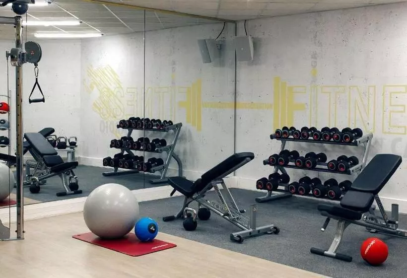 The Jangle Hotel Paris Charles De Gaulle Airport