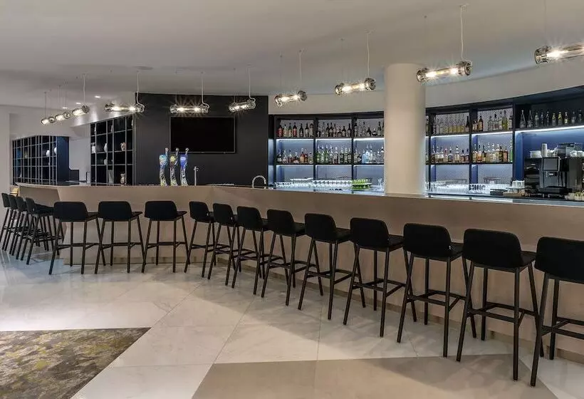 The Jangle Hotel Paris Charles De Gaulle Airport