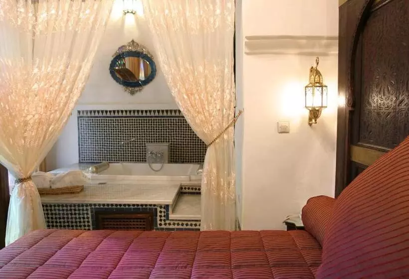 هتل Riad El Ghalia