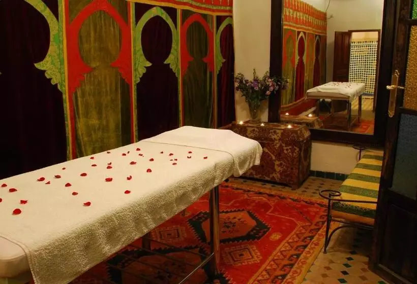 هتل Riad El Ghalia