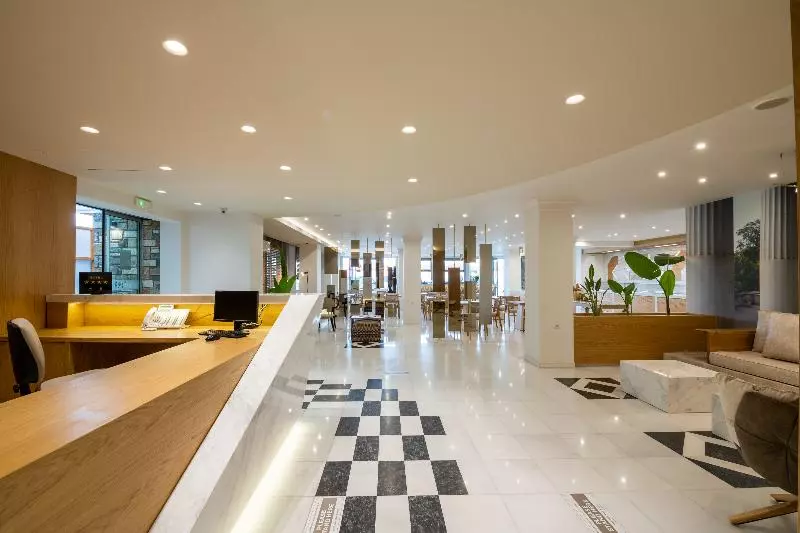 هتل Elounda Akti Olous