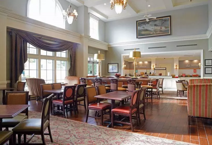 Отель Hampton Inn & Suites Vicksburg