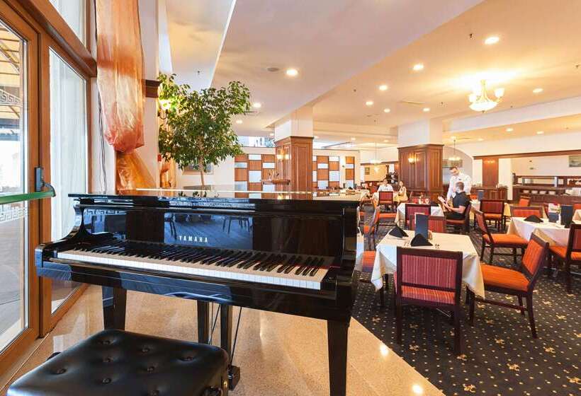 هتل Melia Grand Hermitage All Inclusive