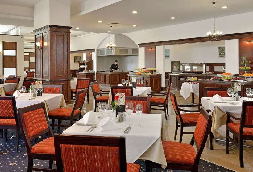 هتل Melia Grand Hermitage All Inclusive