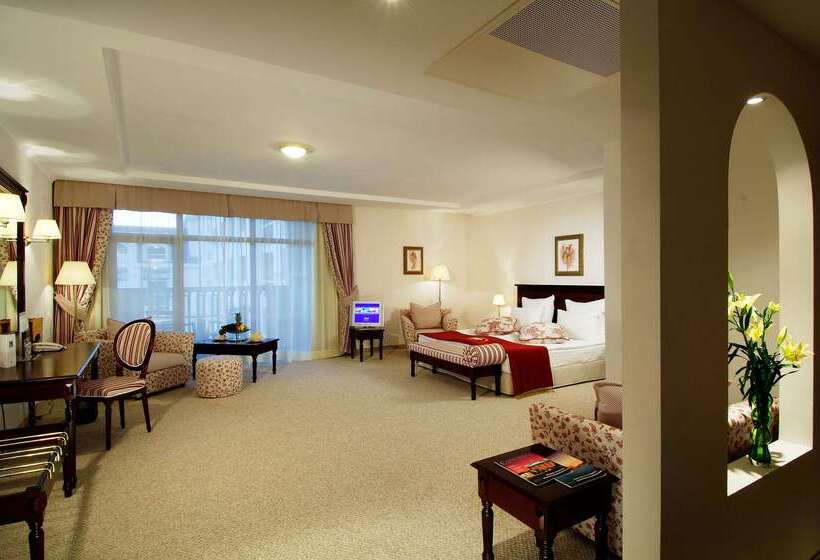 هتل Melia Grand Hermitage All Inclusive