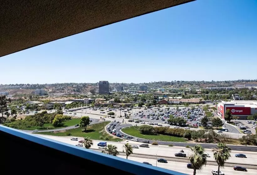 Отель Sheraton Mission Valley San Diego