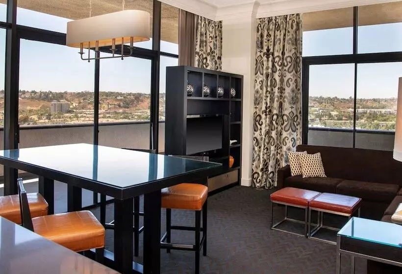 Отель Sheraton Mission Valley San Diego