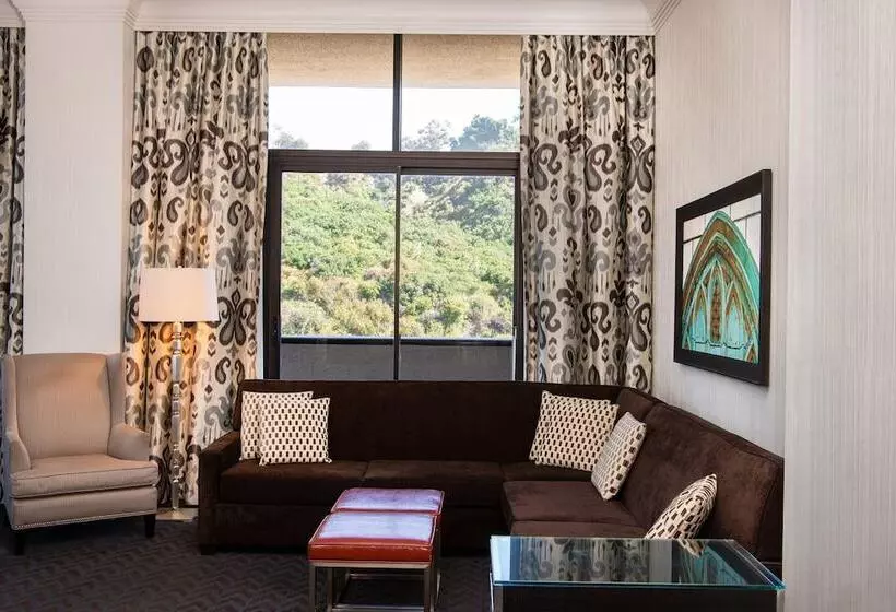 Отель Sheraton Mission Valley San Diego