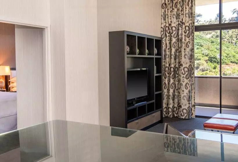 Отель Sheraton Mission Valley San Diego