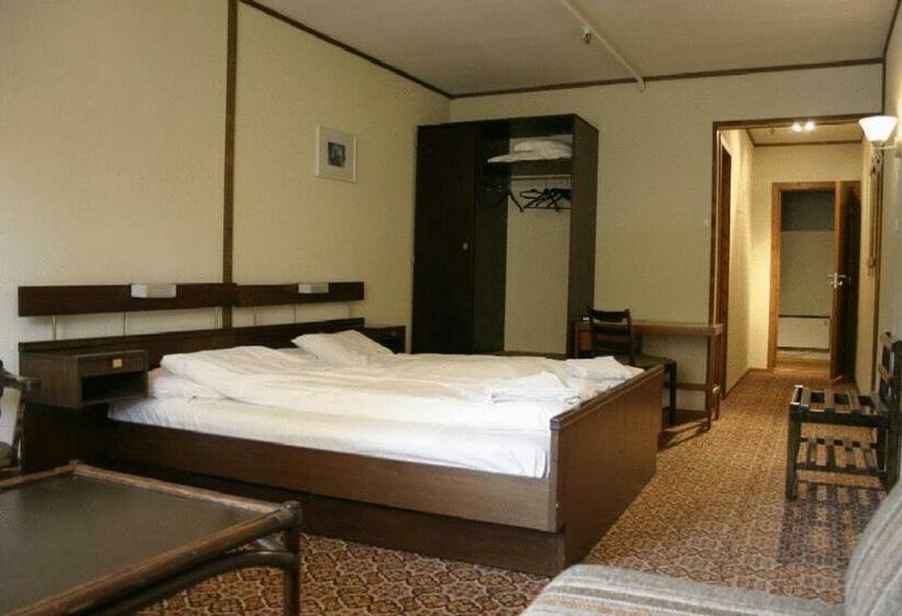 Отель Pollfoss Gjestehus &