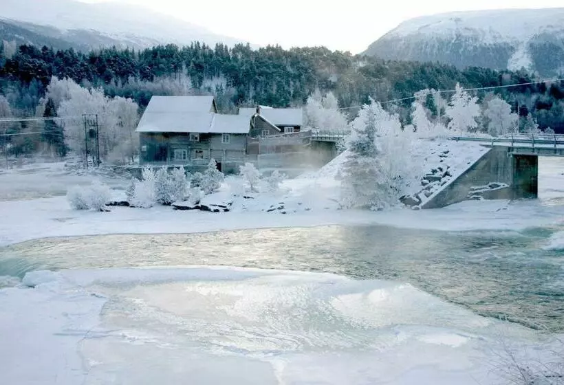 호텔 Pollfoss Gjestehus &